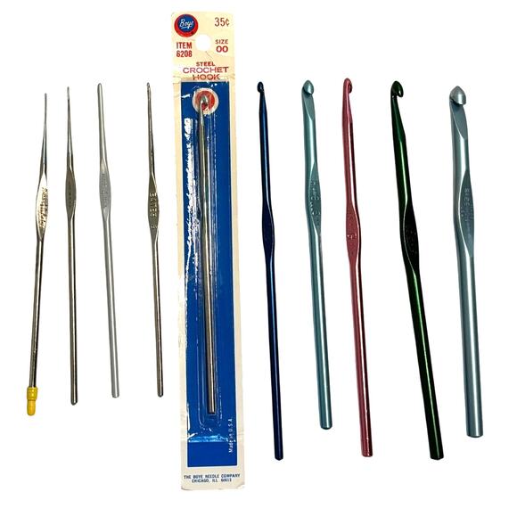Lot of 10 Vintage Steel Metal Crochet Hooks Boye Bates Unbranded Aluminum Lace - Picture 1 of 5